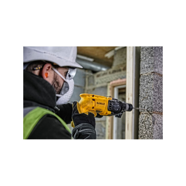DEWALT Fúrókalapács SDS-Plus 710 W D25033