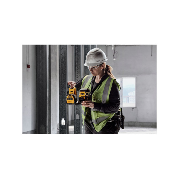 DEWALT Akkus pont- és vonallézer 12-18 V (zöld) (1 x 2,0 Ah akku + töltő) DCE822D1G18