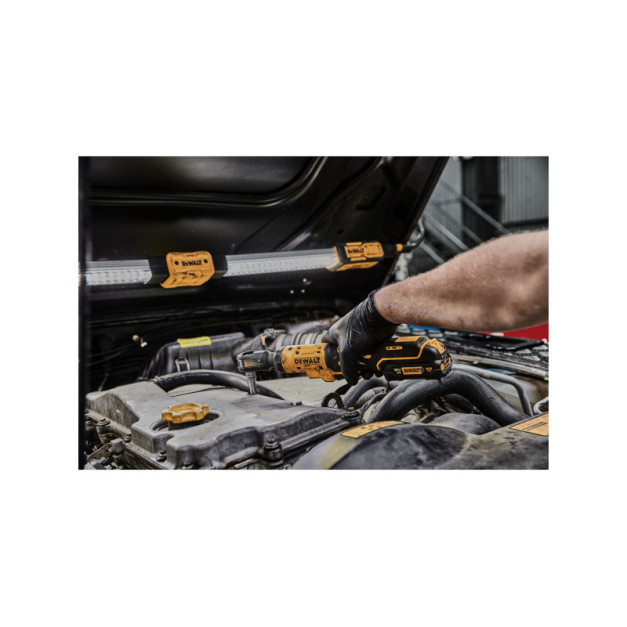 DEWALT Akkus racsnis csavarkulcs 12 V (1 x 3,0 Ah akku + töltő + PUR betét) DCF503L1G