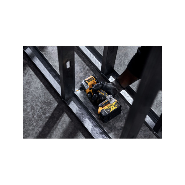 DEWALT Akkus ütvecsavarozó 1/4" 18 V szénkefe nélküli 206 Nm (akku + töltő nélkül) DCF850N