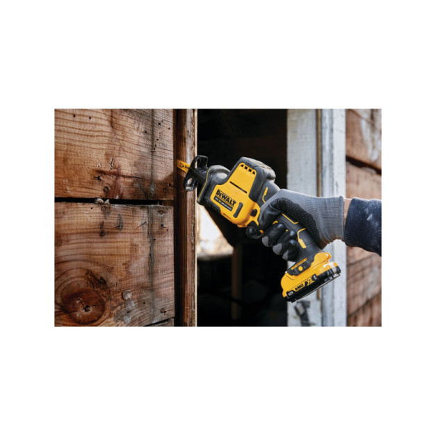 DEWALT Akkus szablyafűrész 12 V szénkefe nélküli (2 x 2,0 Ah akku + töltő) DCS312D2