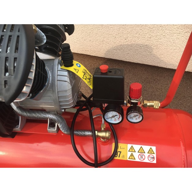 Strend Pro 100 literes 2 hengeres olajos kompresszor 8 BAR/ 2,2 Kw
