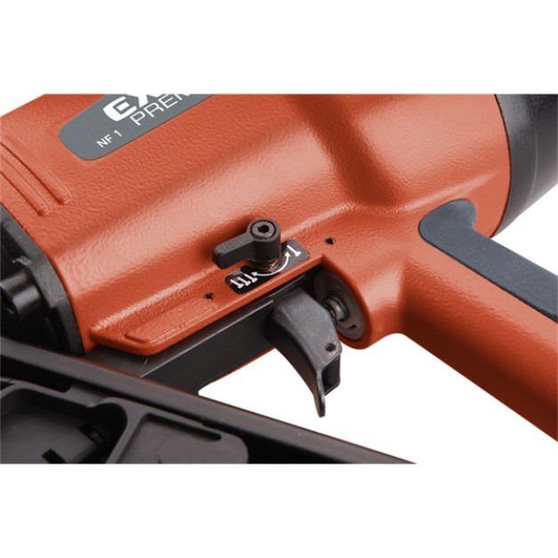 Extol Premium pneumatikus szögbelövő, szalagtáras, max 64mm szegek