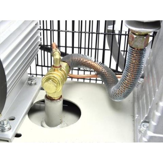 Geko 100 literes 8 Bar-os olajos kompresszor, 390 L/perc