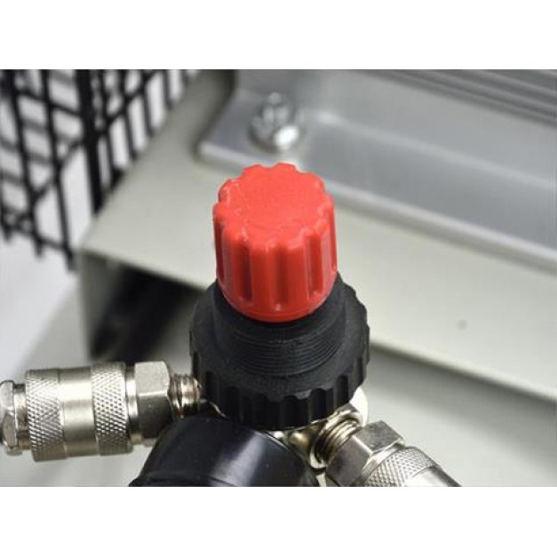 Geko 100 literes 8 Bar-os olajos kompresszor, 390 L/perc