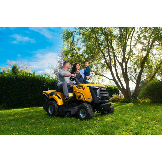 Riwall fűnyíró traktor 586 ccm, 12,5 kW, 102cm munkaszélesség