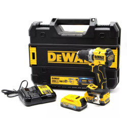DEWALT Akkus fúrócsavarozó 18 V szénkefe nélküli (2 x 1,7 Ah akku + töltő + TSTAK) DCD800E2T