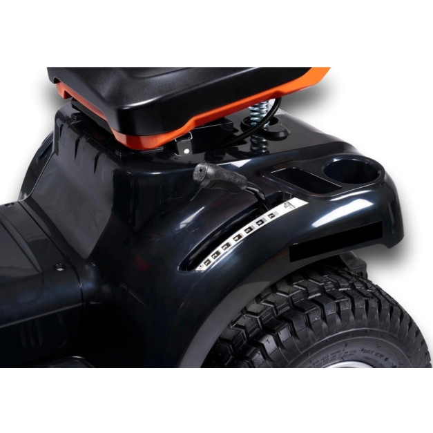 Oleo-Mac OM 86 R/12.5 KM benzines, fűgyűjtős fűnyíró traktor, 413 cm³, 86 cm vágássz. 